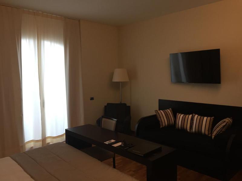 Terrazza Marconi Hotel&Spamarine Сенигалия Екстериор снимка