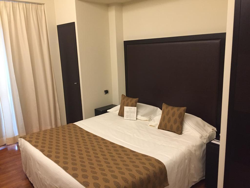 Terrazza Marconi Hotel&Spamarine Сенигалия Екстериор снимка