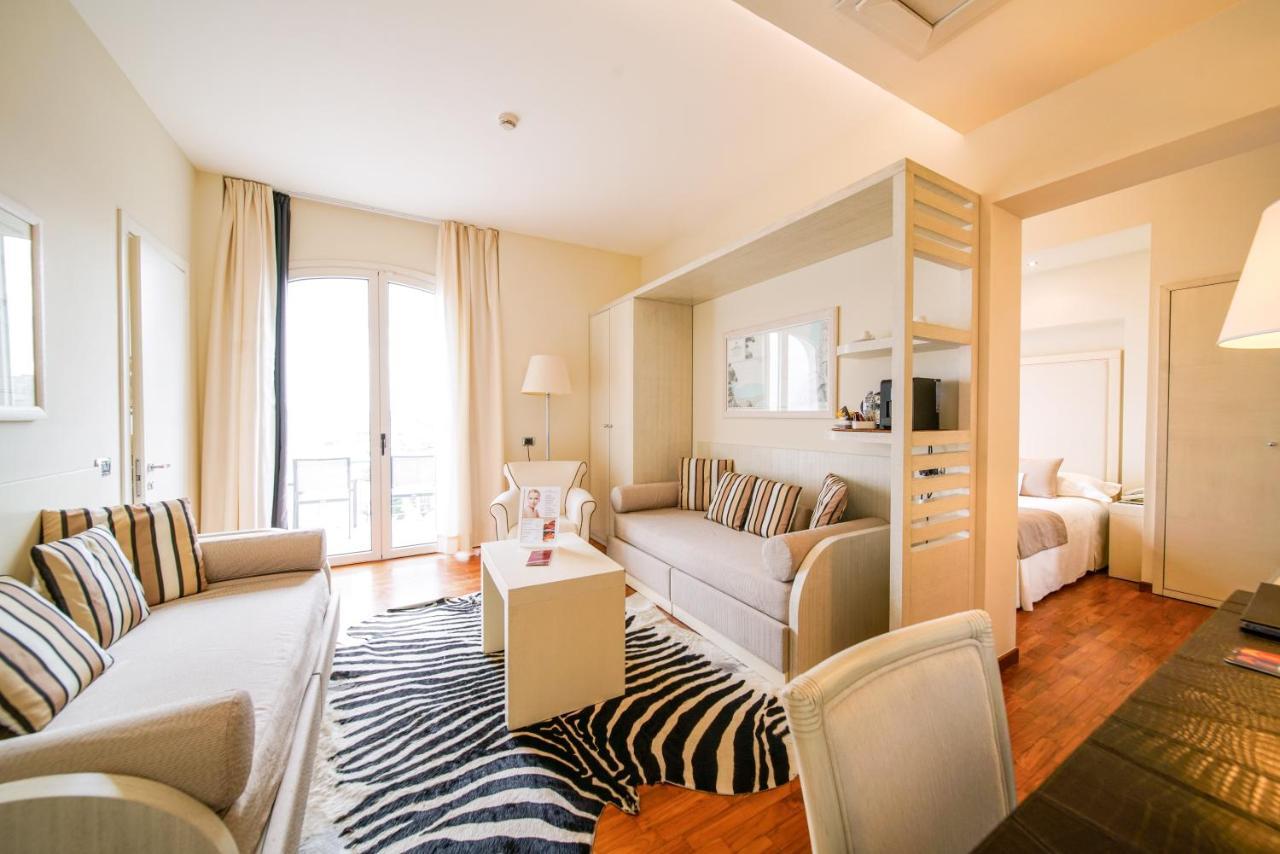 Terrazza Marconi Hotel&Spamarine Сенигалия Екстериор снимка